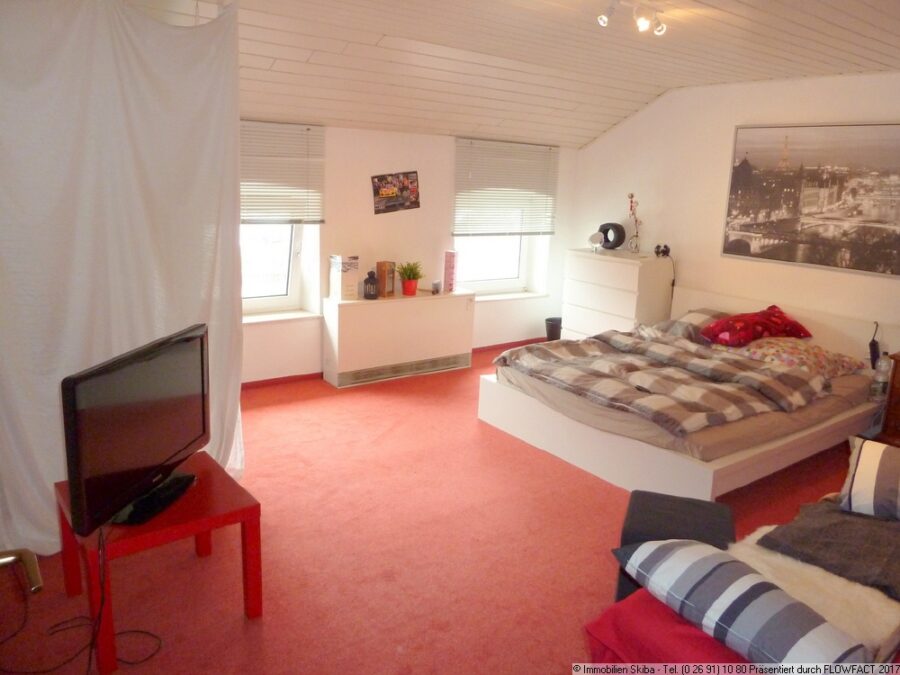 Gemütliches Single-Apartment in Adenau - Wohn-Schlafzi Bild 1