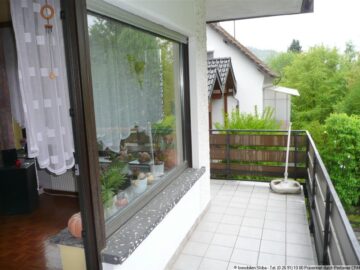 Erdgeschosswohnung in ruhiger Lage mit Balkon, 53518 Adenau, Erdgeschosswohnung