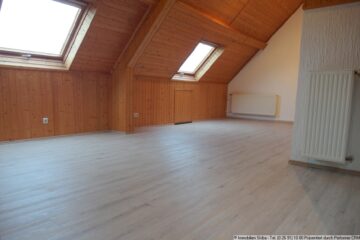 Helle 2-Zimmer-Wohnung mit Küchenzeile Nähe Nürburgring - Wohnzimmer Bild 2