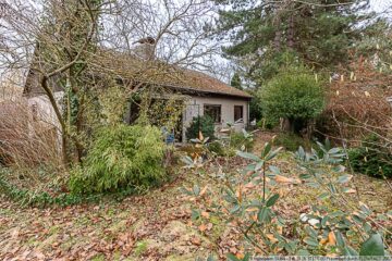 Bungalow mit Garten und Garage in Nierendorf: Wohnen auf einer Ebene - Wiese vor der Terrasse