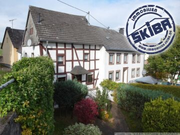 Aufwendig saniertes Fachwerkhaus mit angelegtem Garten in Kelberg in der Eifel, 53539 Kelberg, Einfamilienhaus