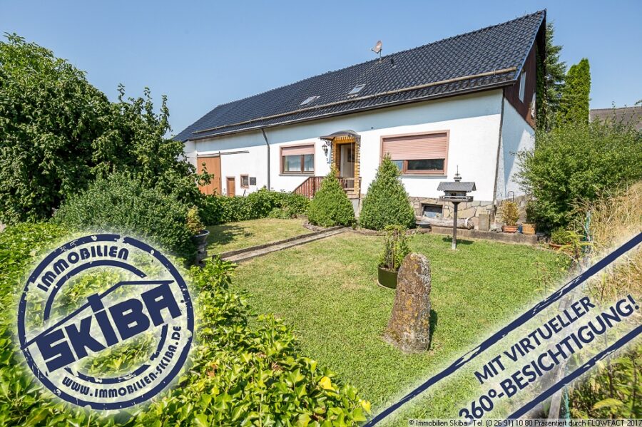 Ehemaliges Bauernhaus mit Scheune, Stall und Garten in ruhiger Lage des Eifeldorfes Berndorf - schöner Vorgarten