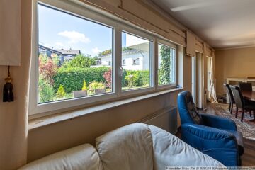 Ebenerdige Eigentumswohnung mit Garten und Garage in zentrumsnaher Lage von Adenau - Blick aus dem Wohnzimmer