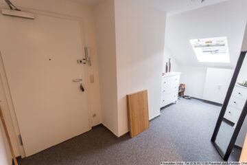 Großzügige, moderne 4-Zi.-Wohnung in zentraler Lage der Eifelstadt Adenau - Diele
