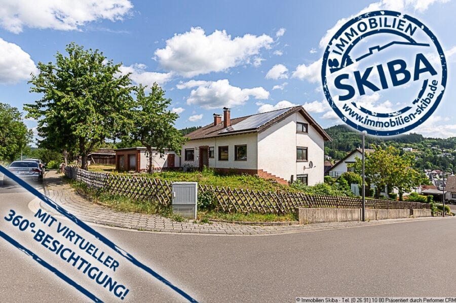 Aussicht über Adenau im beliebten Wohngebiet: Einfamilienhaus mit Garten und Garage - Einfamilienhaus in Adenau
