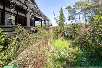 Wochenendhaus in waldreicher Lage in Ahrdorf/Eifel - Garten vor dem Haus