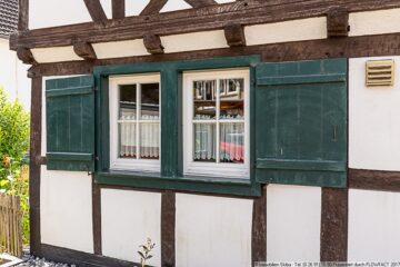 Fachwerkhaus mit historischem Charme und viel Platz in den Nebengebäuden in Leimbach bei Adenau - stilvolle Schlagläden