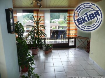Wohnung in ruhiger Lage mit Balkon und Garage, 53518 Adenau, Wohnung