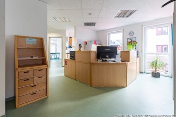 Praxis- oder Büroräume im Zentrum von Adenau zu vermieten - Empfangsbereich