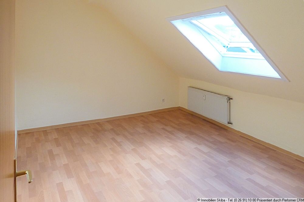 Zentral gelegene 2-Zimmer-Dachgeschosswohnung - Photo 4