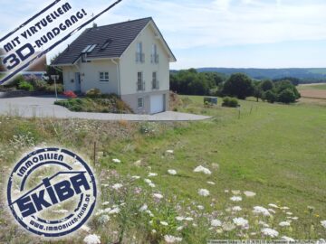 Panoramablick aus der ersten Reihe in Wanderath/Eifel, 56729 Baar-Wanderath, Einfamilienhaus