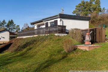 Panoramablick über die Eifellandschaft: Wochenendhaus in idyllischer Lage von Kirchsahr-Winnen - terrassiertes Hanggrundstück