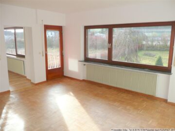 Komfortable Wohnung mit Balkon und Garten, 56729 Baar-Oberbaar, Etagenwohnung