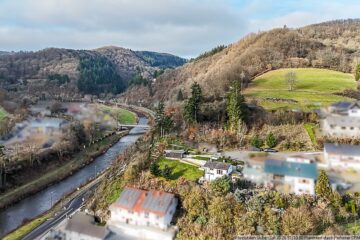 Sehr gepflegtes Haus mit Weitblick in die Natur oberhalb von Schuld/Ahr - erhöhte Ortsrandlage