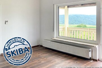 Helle 3-Z.-Wohnung mit eigenem Eingang, Balkon und Garten in Hirten bei Mayen, 56729 Hirten, Wohnung