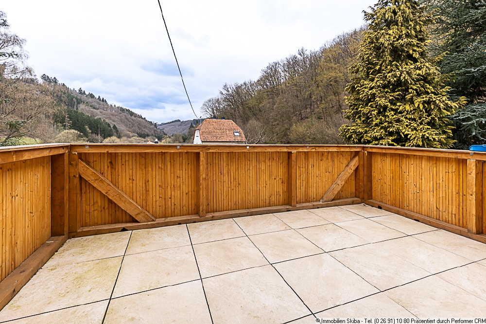 Ruhig gelegene Wohnung in Waldrandlage mit Terrasse - Foto 2