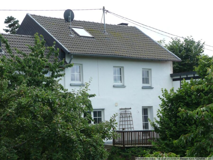 Ruhig gelegenes Eifelhaus mit Garten und Garage - Haus mit Garten