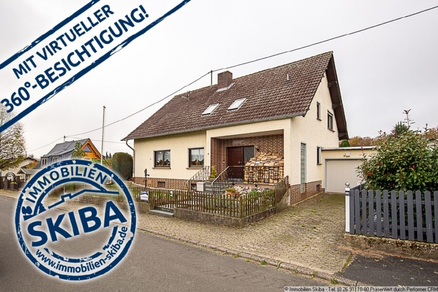 Großzügiges Ein- oder Zweifamilienhaus mit ebenem Garten und Garage in Sierscheid - Ein- oder Zweifamilienhaus in Sierscheid