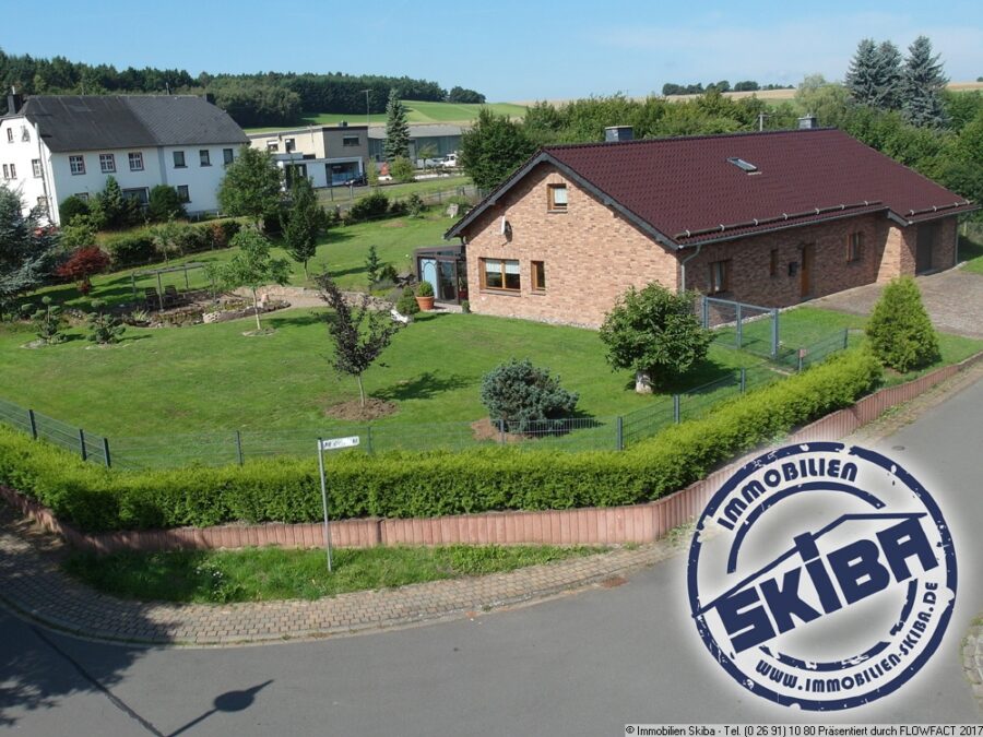 Bungalow mit großem Garten in der Eifel - nähe Nürburgring - Bungalow