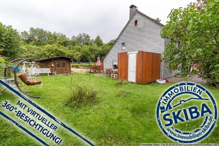 Ruhig gelegene, kleine Doppelhaushälfte mit schönem Garten in Roetgen - Haus mit Garten
